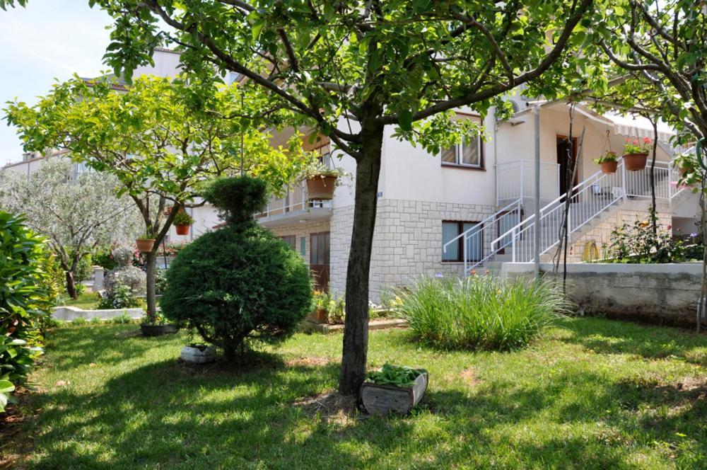 Apartment Bilic Pula Exterior photo